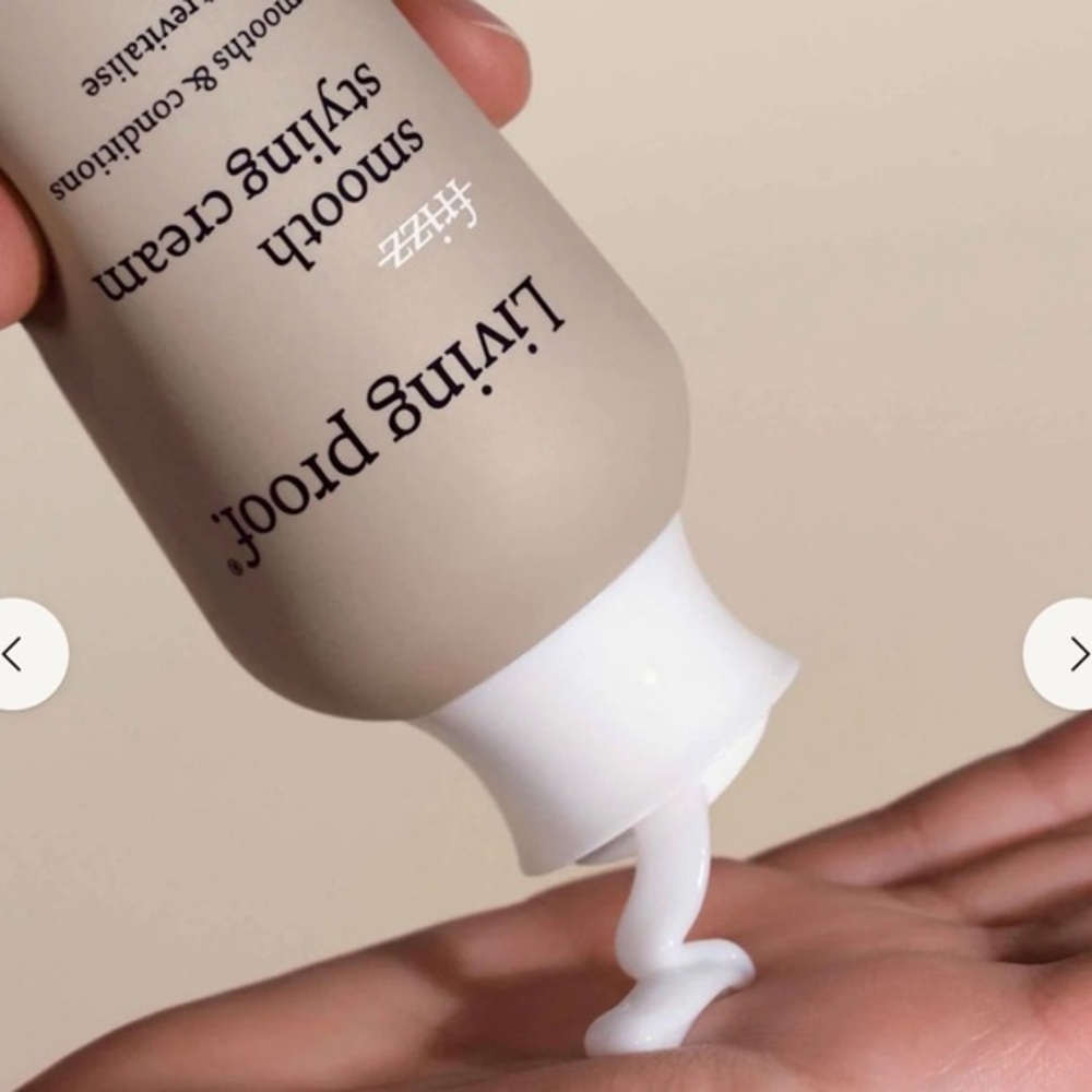 Living Proof Frizz Smooth Styling Cream - Gray